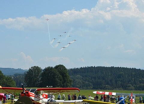 Formation Tunnel, achte unten rechts der Stinson war auch anwesend!