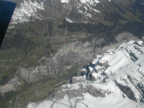 Wengen und das Lauterbrunnental.