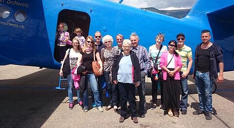 Unsere Gruppe trifft bei der Antonov ein.