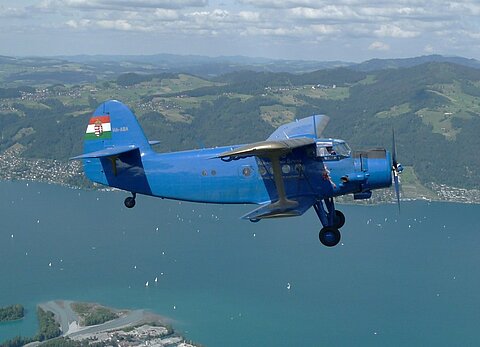 Im Steigflug über dem Thunersee.