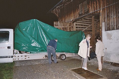 Eine letzte Kontrolle um 05.00 Uhr am 22.10.2004 in Fehraltorf.