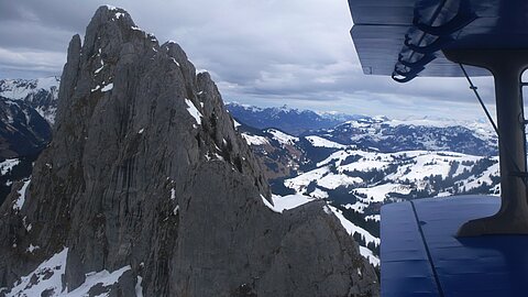 Umkreisen der Gastlosen, im Hintergrund erkennt man das Stockhorn.