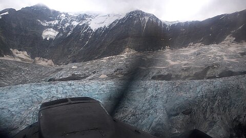Vor uns der untere Grindelwaldgletscher.