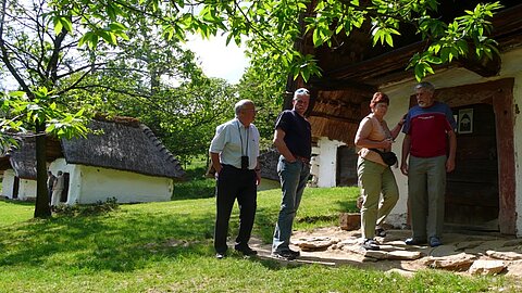 In der Gegend von Köszeg befinden sich diese alten Lagerhäuslein.
