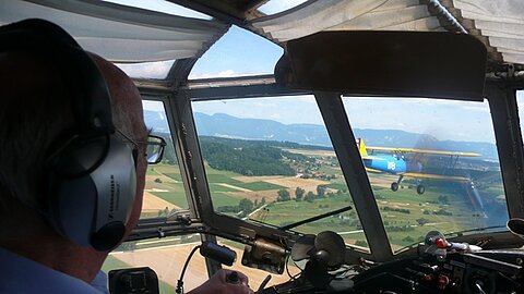Ein Überrflug mit dem Sterman.