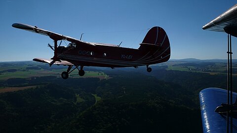 Im Gegenlicht die zweite Antonov von Jean Voegelin.