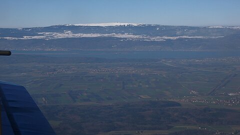 zur rechten Seite der Chasseral.