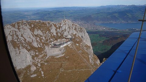 Vorbei am Stockhorn.