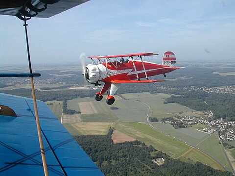 Auch dieser Bücker ist auf dem Rückflug nach Bex.
