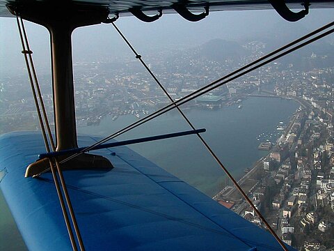 Sternflug nach Buochs. Blick auf Luzern.