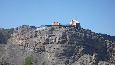 Mittelstation der  Schilthornbahn.