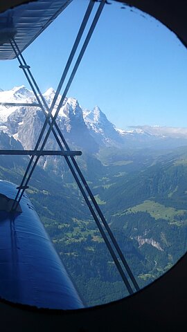 Wetterhorn, Eigernordwand und die grosse Scheidegg.