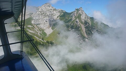 In Wolckenfetzen der Pilatus.