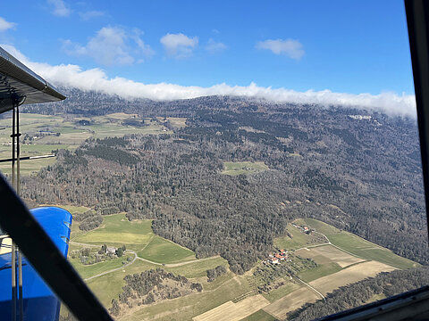Die Sonne kommt zum Vorschein.