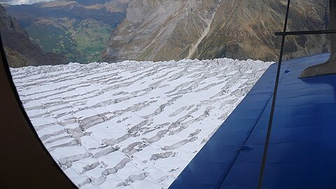 Tief über den Unteren Grindelwaldgletscher.