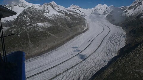... mit Blick in Richtung Jungfraujoch.