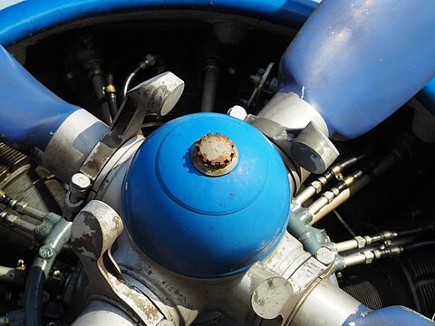 ... 1000PS Svetsov Motor.
