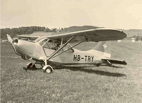 Stinson 1952 in Bern.